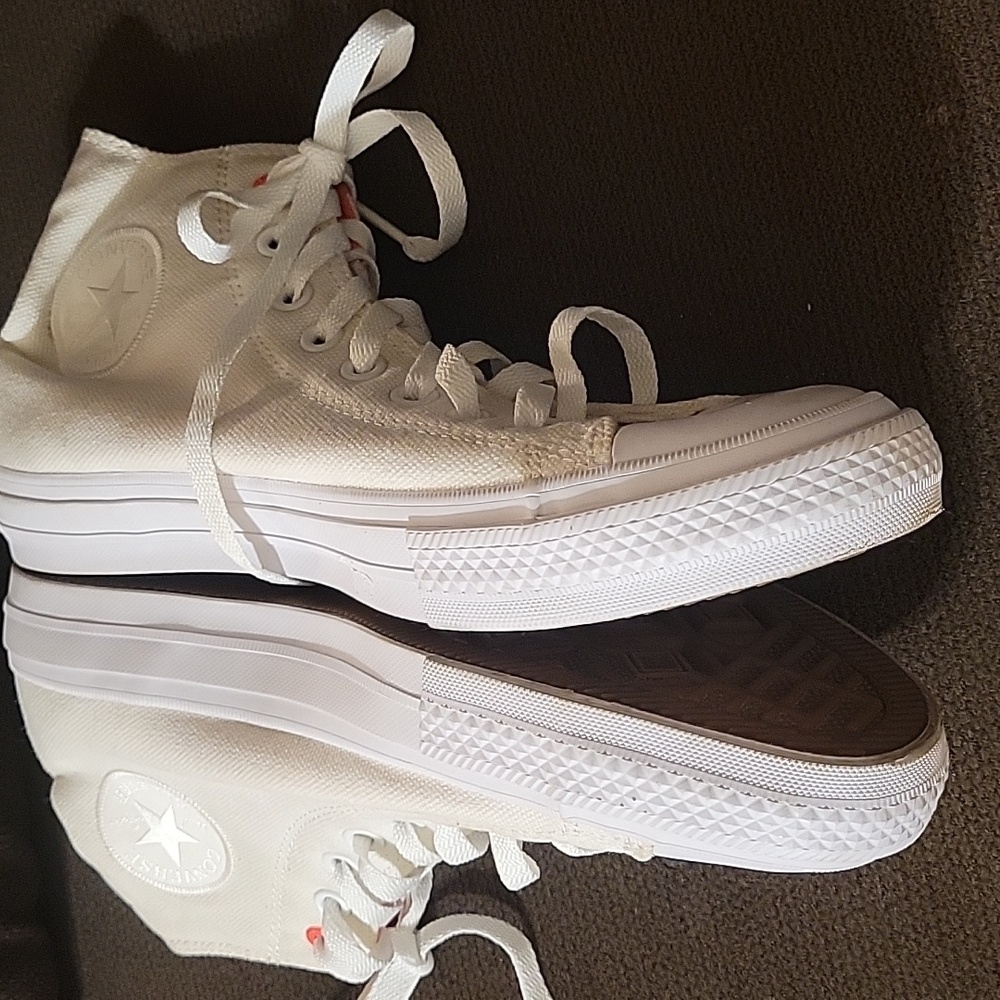Converse Chuck Taylor All Stars UNISEX White High Top Sneakers Size 11 - Picture 4 of 15